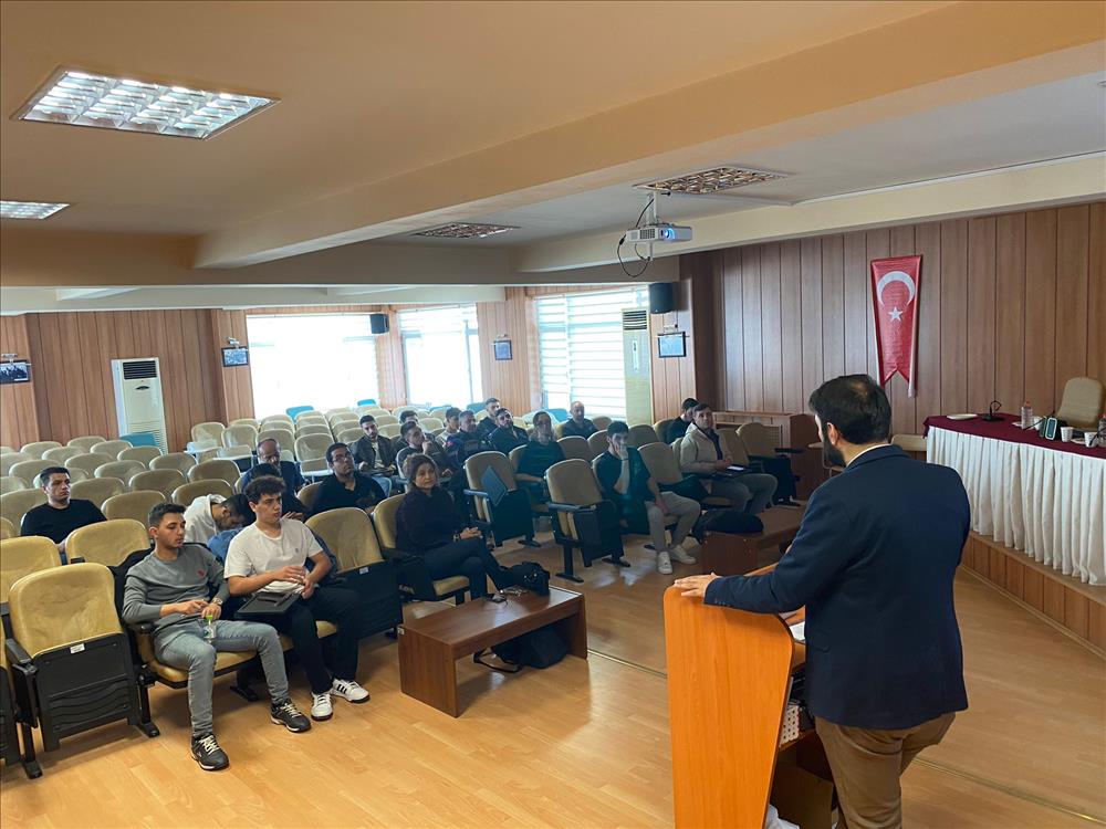 Birinci Sınıflara Oryantasyon Programı Gerçekleştirildi