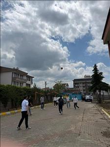 Öğrencilerimiz ile voleybol etkinliği